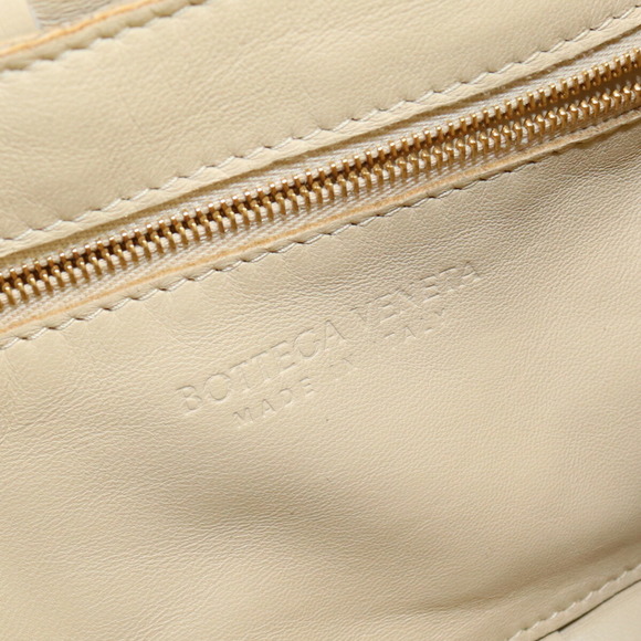 BOTTEGAVENETA Bottega Veneta cassette shoulder 666870 V17H 9776 bag leather l... - Picture 4 of 9